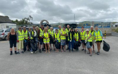 Beachside Holiday Park Beach Clean